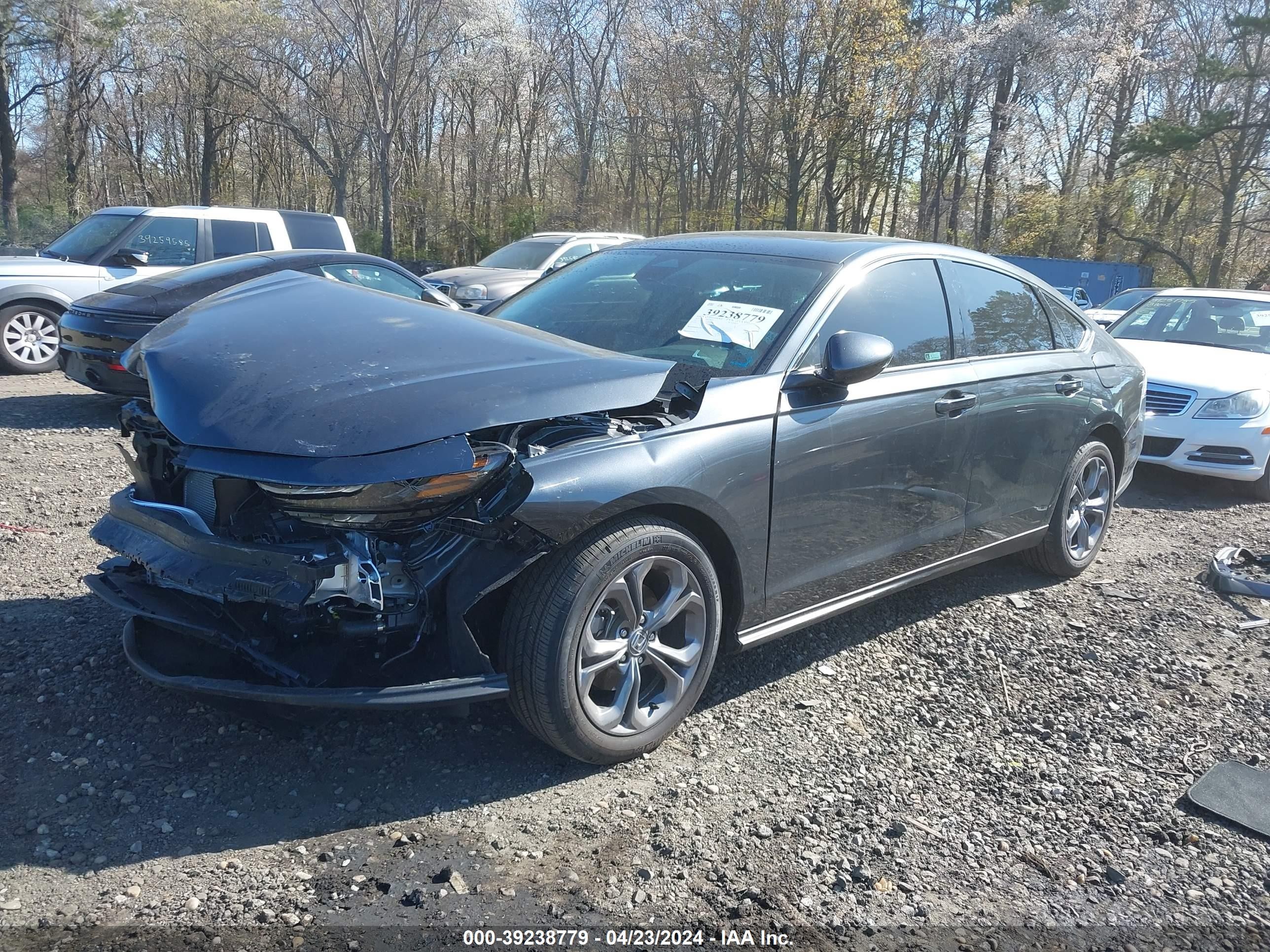 Photo 1 VIN: 1HGCY1F39RA038073 - HONDA ACCORD 