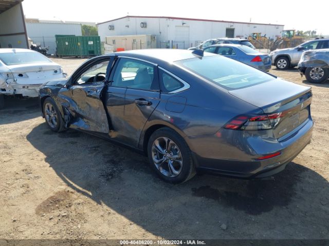 Photo 2 VIN: 1HGCY1F39RA068366 - HONDA ACCORD 