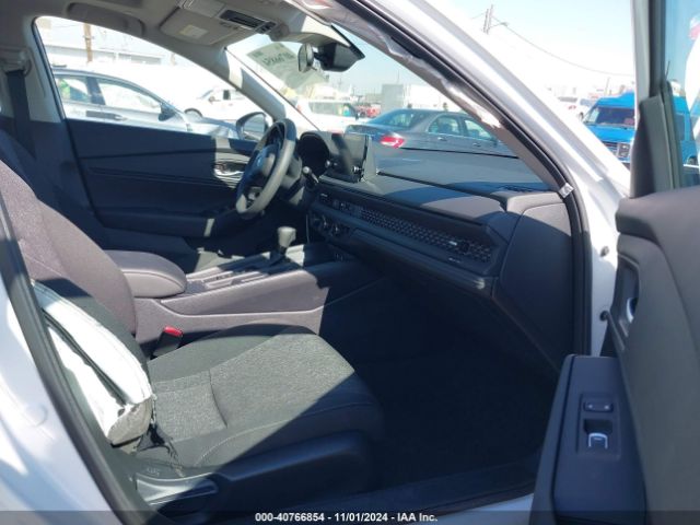 Photo 4 VIN: 1HGCY1F39RA088696 - HONDA ACCORD 