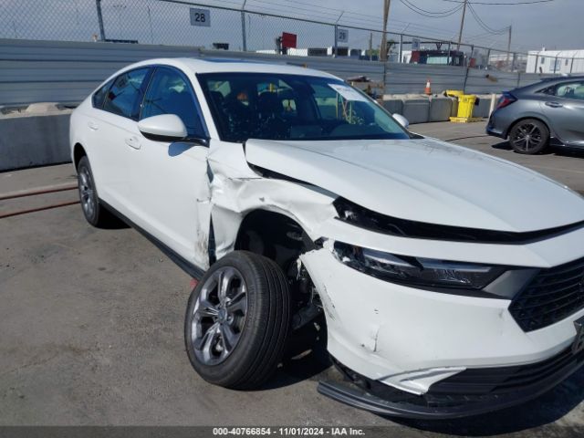 Photo 5 VIN: 1HGCY1F39RA088696 - HONDA ACCORD 