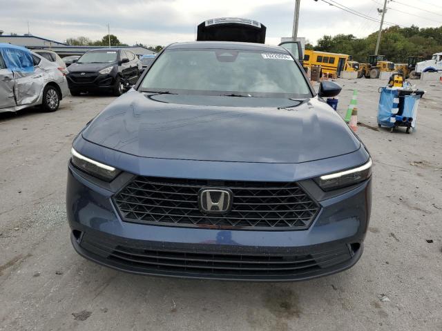 Photo 4 VIN: 1HGCY1F3XPA017116 - HONDA ACCORD EX 