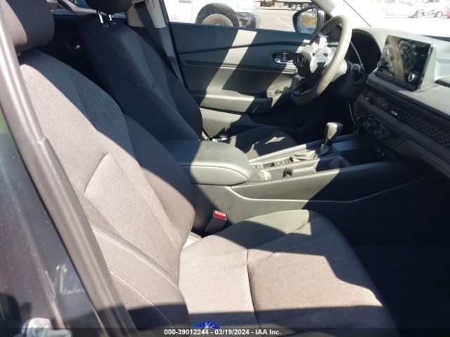 Photo 4 VIN: 1HGCY1F3XPA053291 - HONDA ACCORD 