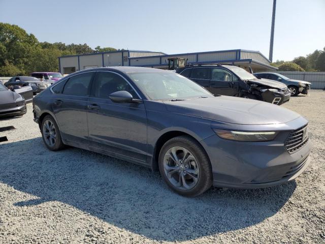 Photo 3 VIN: 1HGCY1F3XPA053386 - HONDA ACCORD EX 