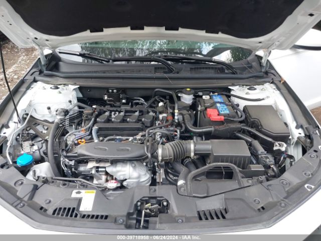 Photo 9 VIN: 1HGCY1F3XRA000755 - HONDA ACCORD 