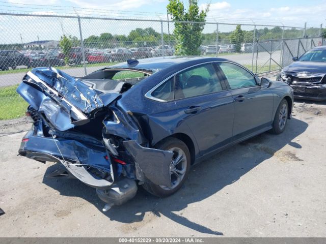 Photo 3 VIN: 1HGCY1F3XRA016809 - HONDA ACCORD 