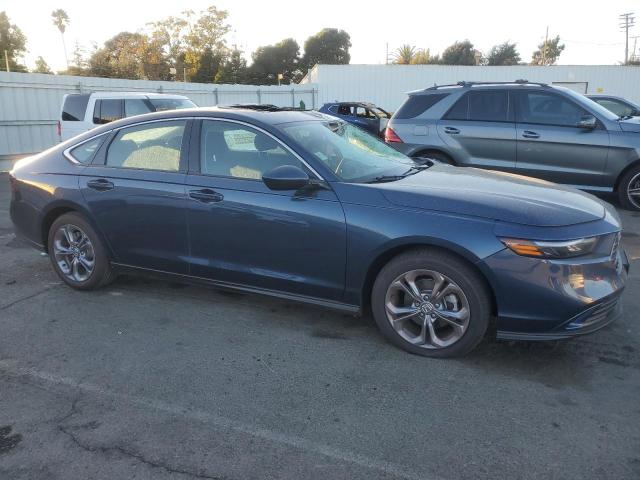 Photo 3 VIN: 1HGCY1F3XRA047686 - HONDA ACCORD EX 