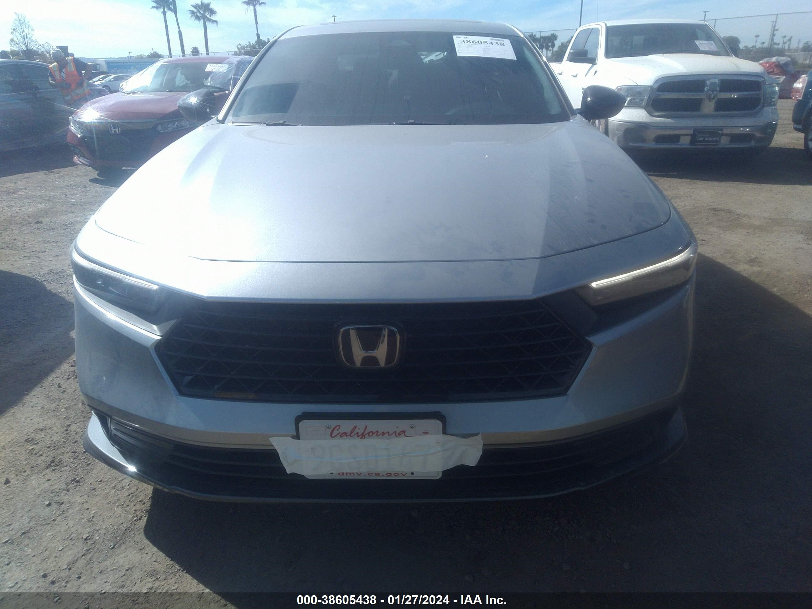 Photo 11 VIN: 1HGCY2F50PA020131 - HONDA ACCORD 