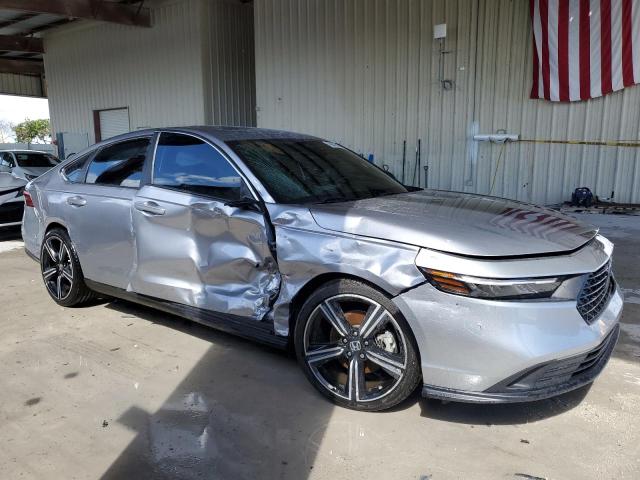 Photo 3 VIN: 1HGCY2F51PA004438 - HONDA ACCORD HYB 