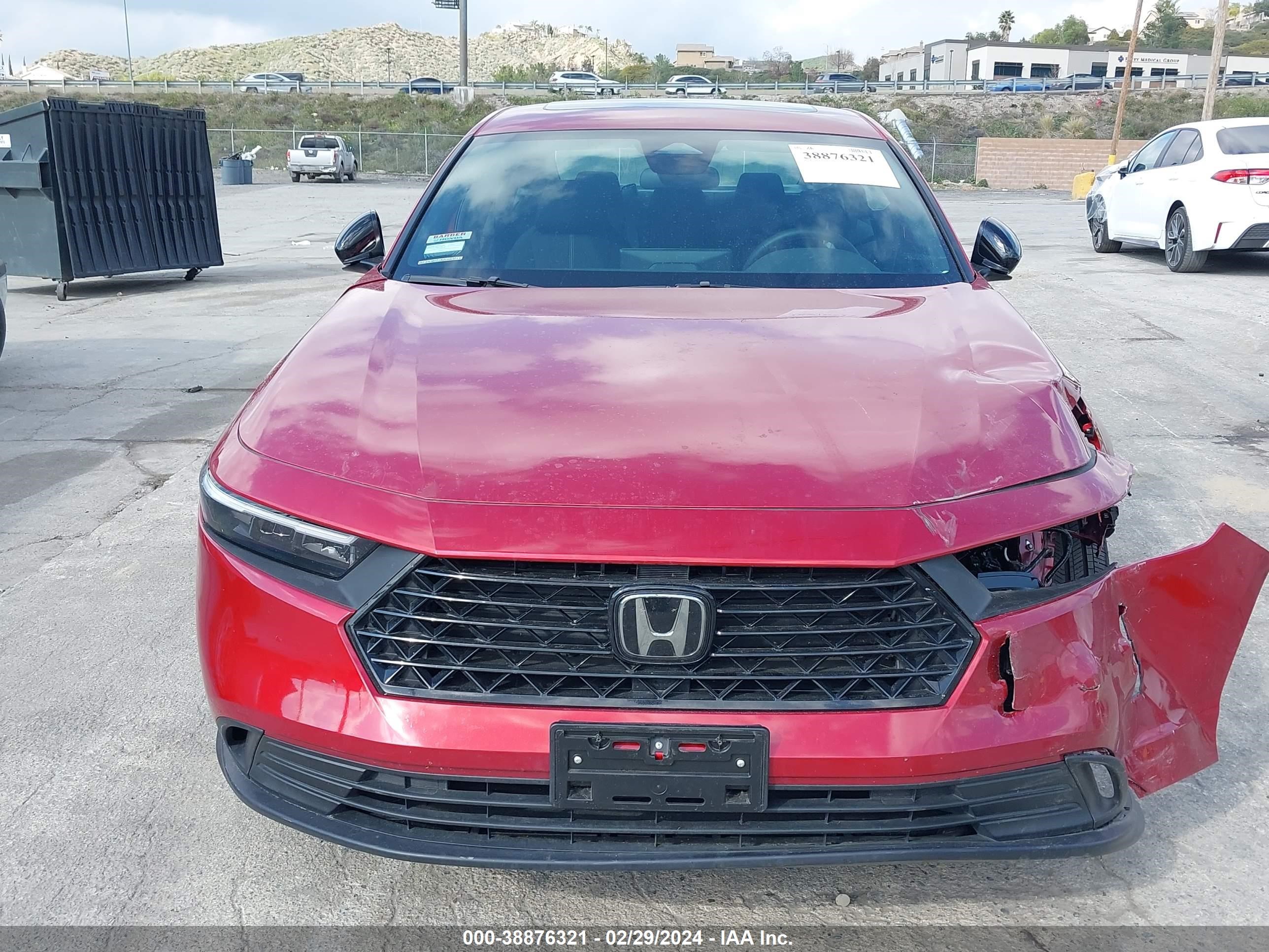 Photo 11 VIN: 1HGCY2F51RA024305 - HONDA ACCORD 