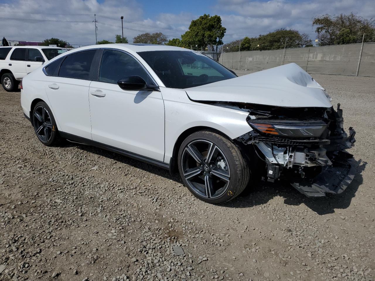 Photo 3 VIN: 1HGCY2F52PA011558 - HONDA ACCORD 