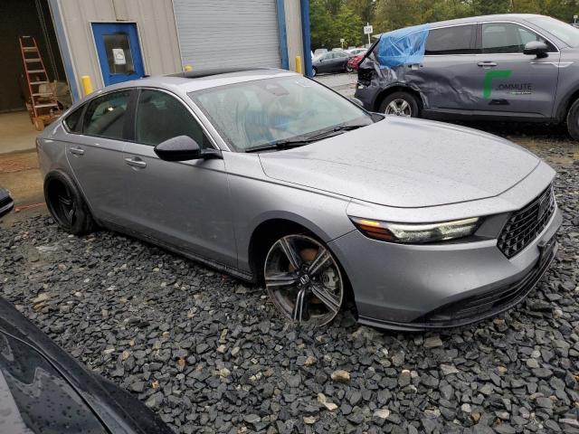 Photo 3 VIN: 1HGCY2F52PA012208 - HONDA ACCORD HYB 