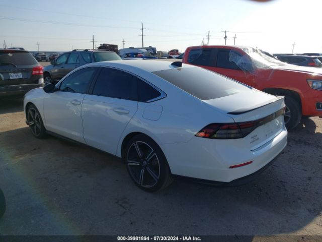 Photo 2 VIN: 1HGCY2F52RA009117 - HONDA ACCORD 