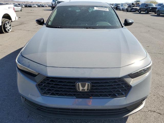 Photo 4 VIN: 1HGCY2F53PA017708 - HONDA ACCORD HYB 