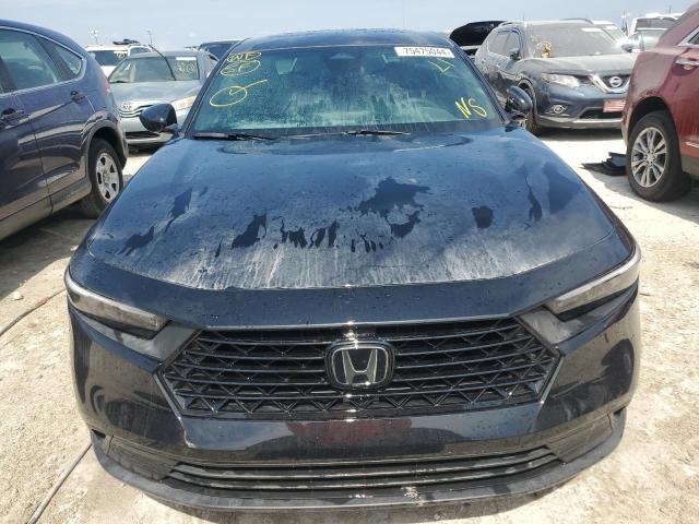 Photo 4 VIN: 1HGCY2F53PA049347 - HONDA ACCORD HYB 