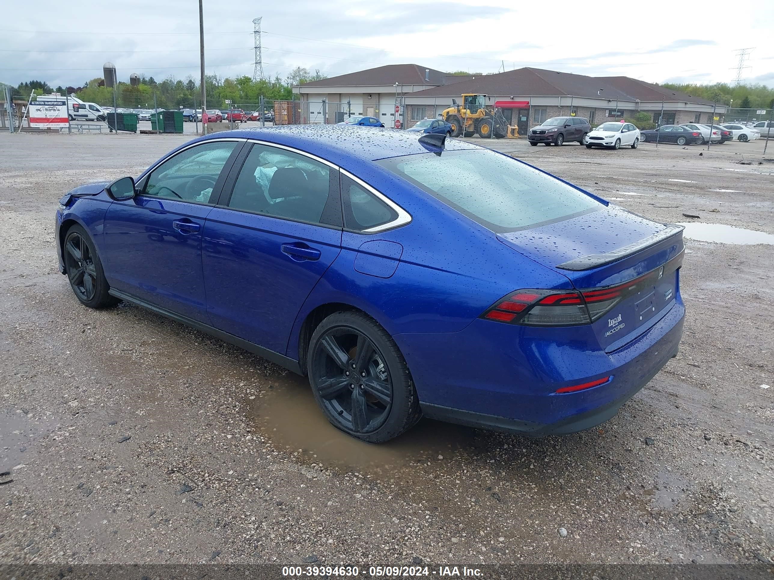 Photo 2 VIN: 1HGCY2F54RA043821 - HONDA ACCORD 