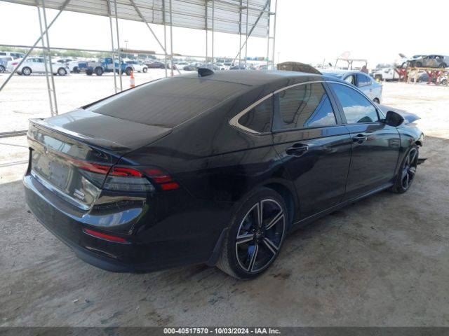 Photo 3 VIN: 1HGCY2F55RA009967 - HONDA ACCORD 