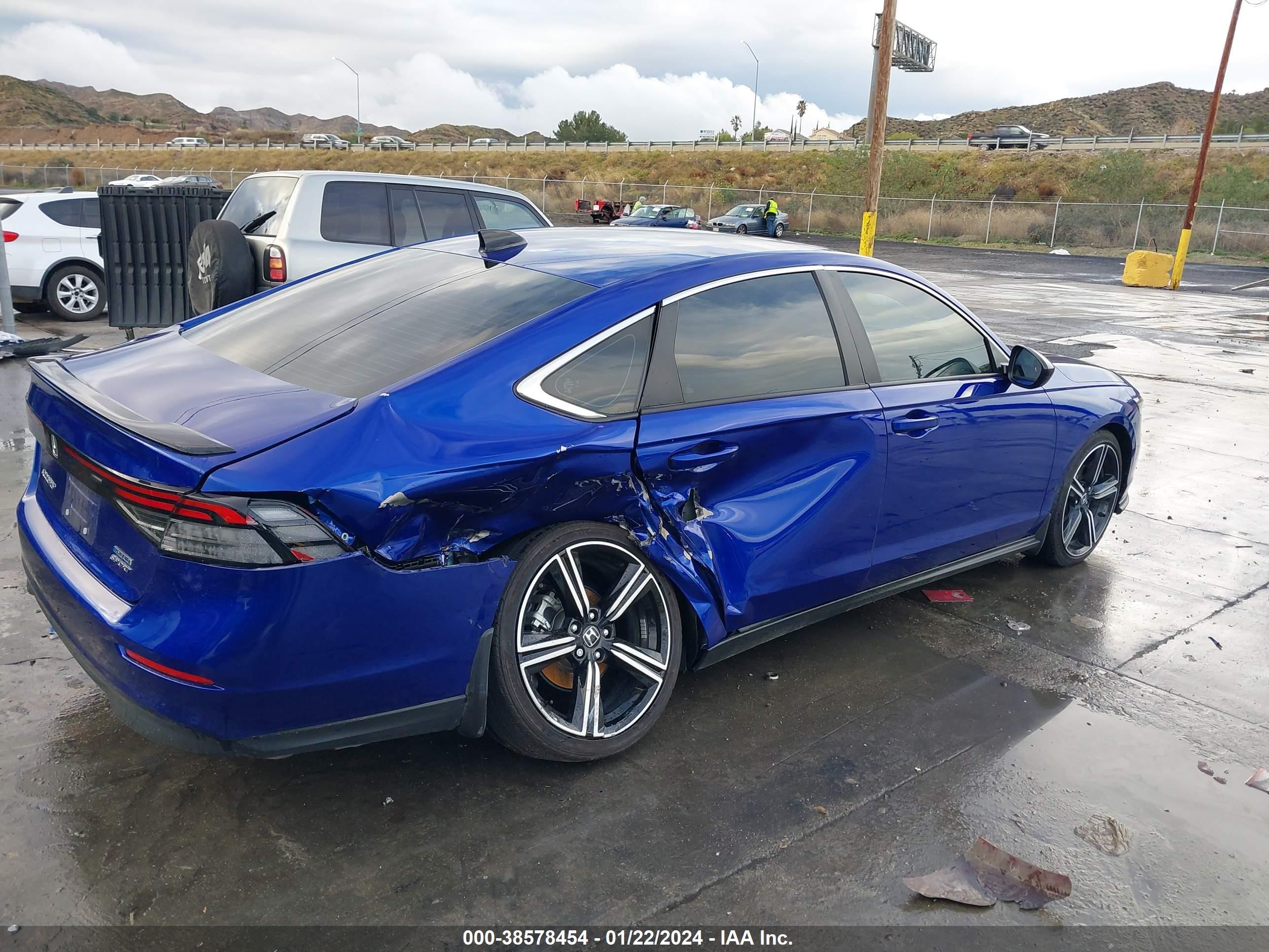 Photo 3 VIN: 1HGCY2F57PA025309 - HONDA ACCORD 