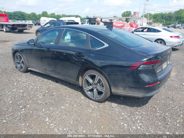 Photo 2 VIN: 1HGCY2F59RA024388 - HONDA ACCORD 