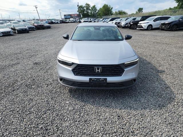 Photo 10 VIN: 1HGCY2F5XPA008343 - HONDA ACCORD HYB 