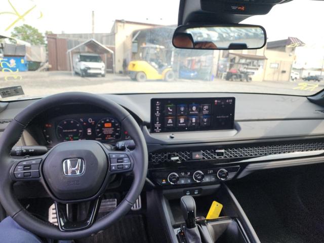 Photo 5 VIN: 1HGCY2F5XPA008343 - HONDA ACCORD HYB 