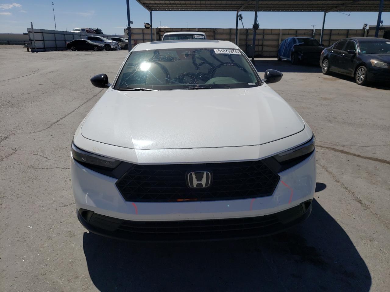 Photo 4 VIN: 1HGCY2F5XPA068848 - HONDA ACCORD 