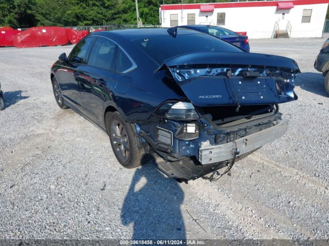 Photo 2 VIN: 1HGCY2F60RA029276 - HONDA ACCORD 