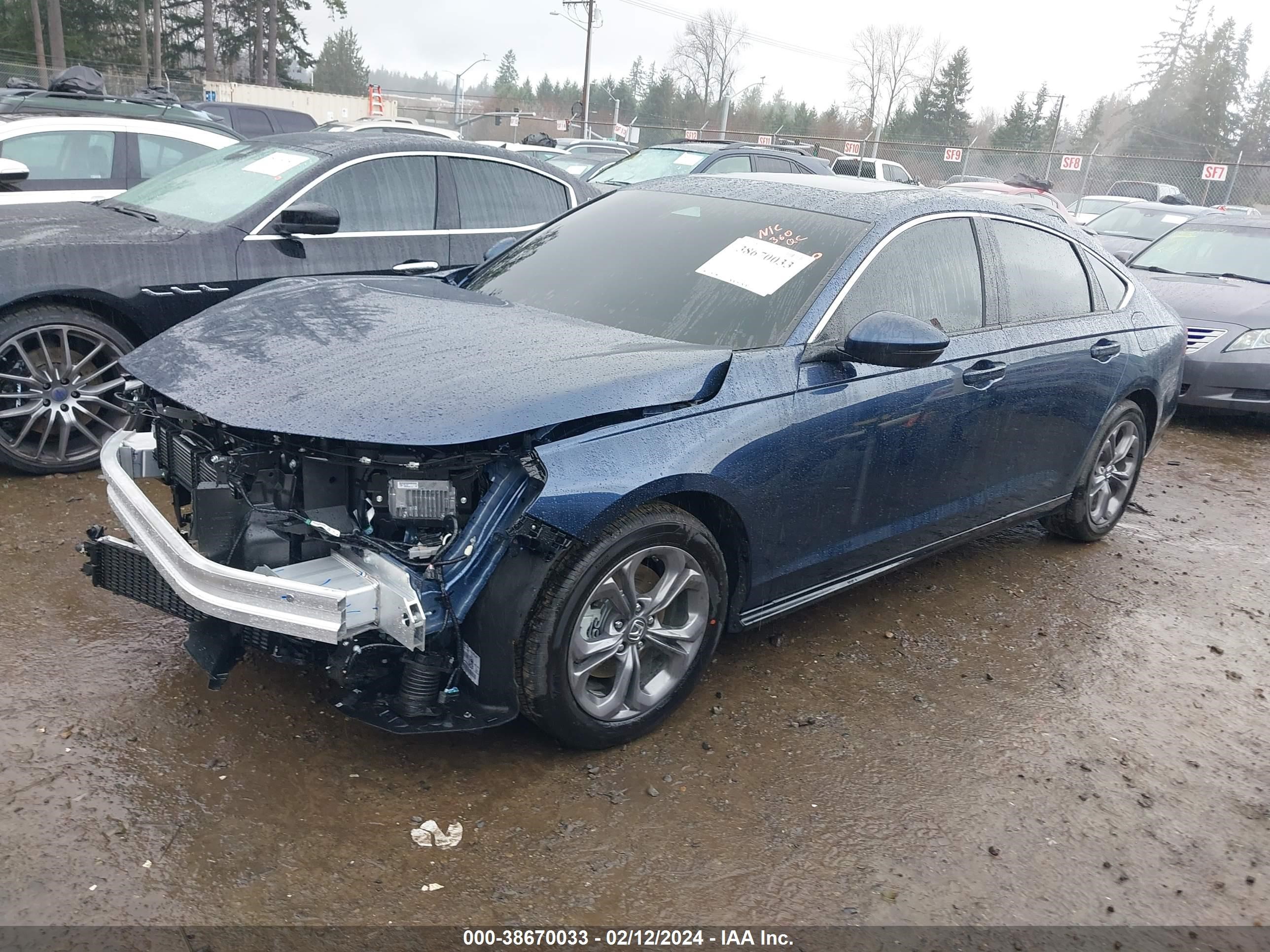 Photo 2 VIN: 1HGCY2F62RA009420 - HONDA ACCORD 