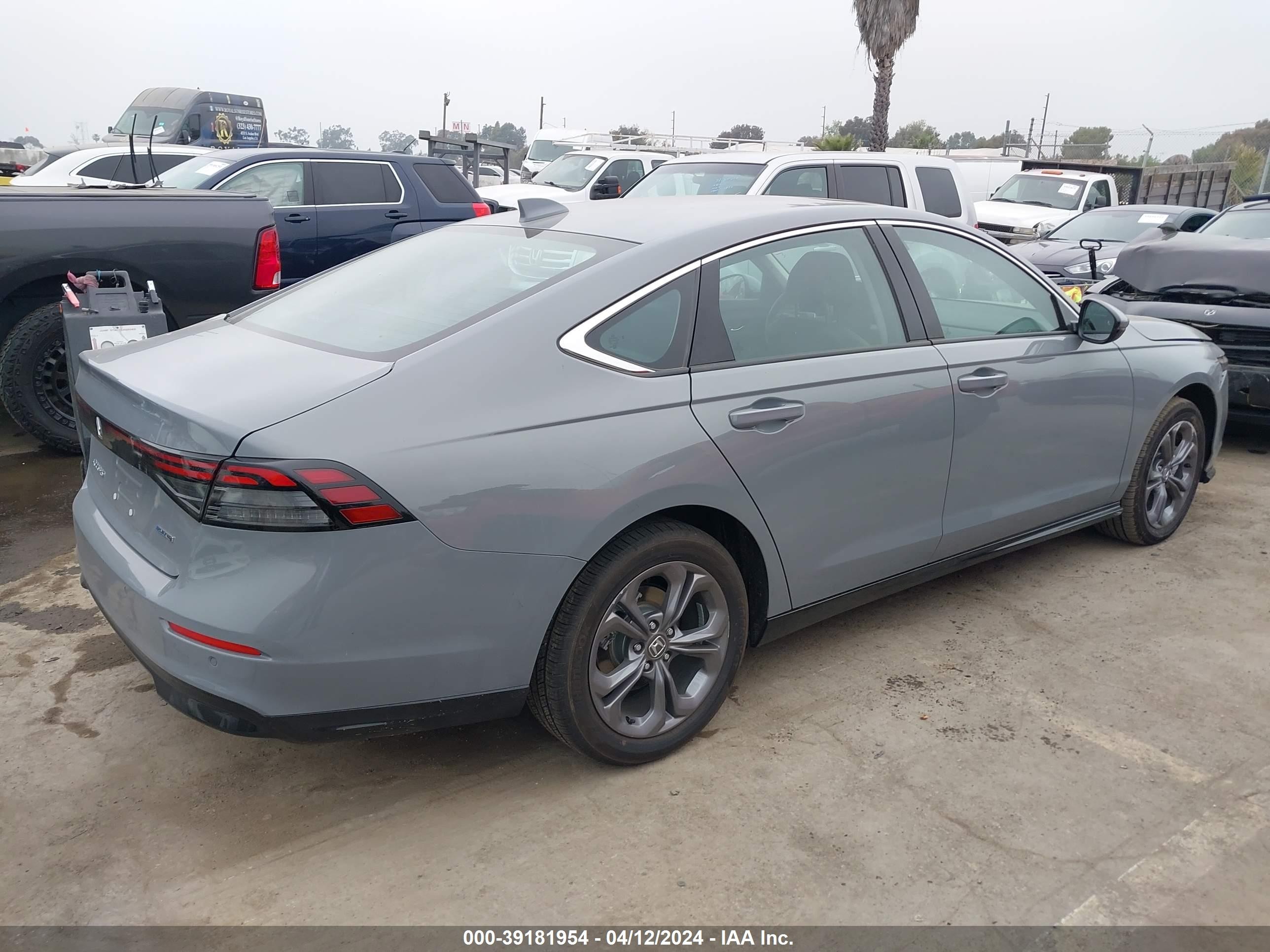 Photo 3 VIN: 1HGCY2F62RA010700 - HONDA ACCORD 