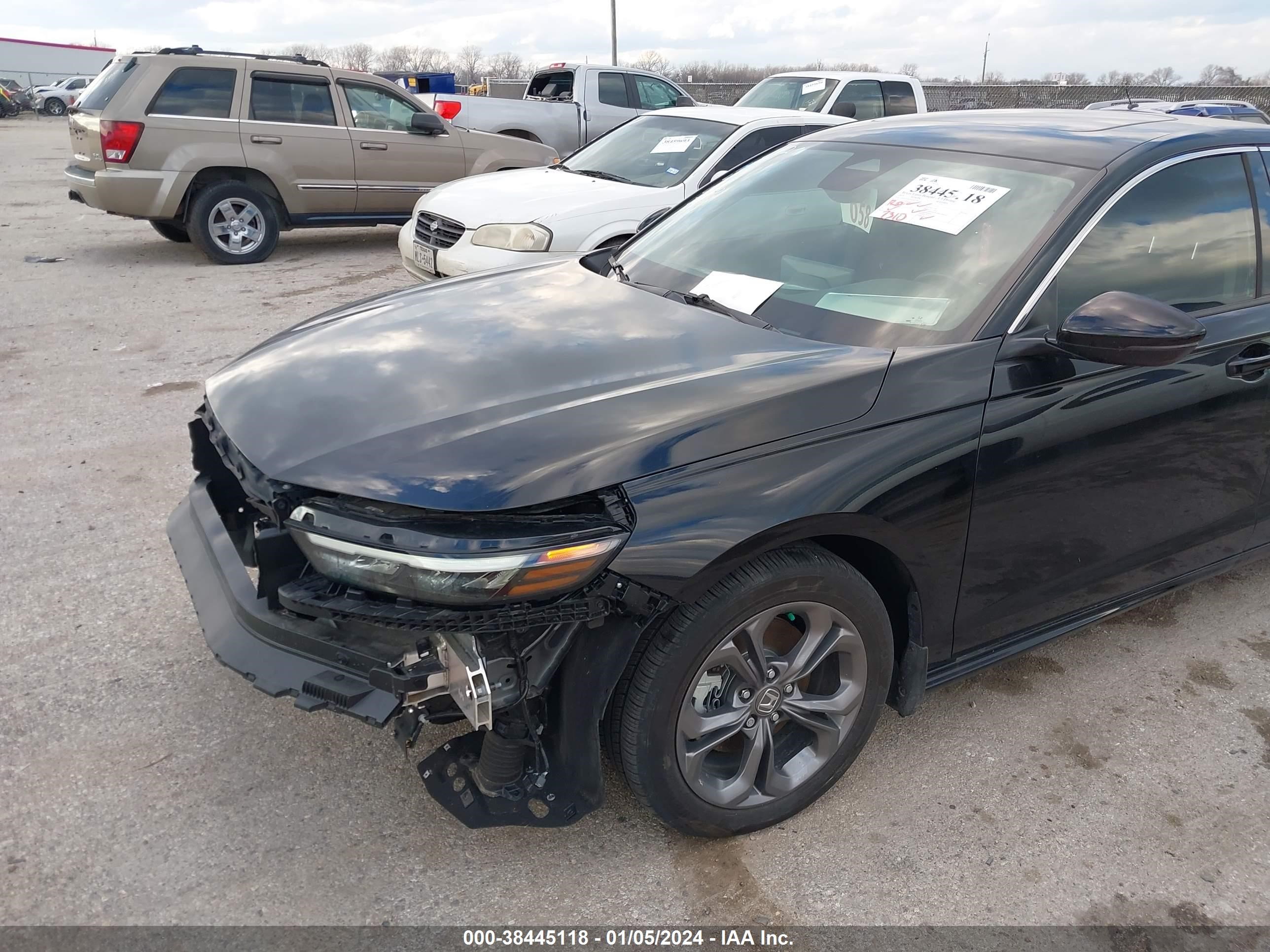 Photo 11 VIN: 1HGCY2F63PA012582 - HONDA ACCORD 