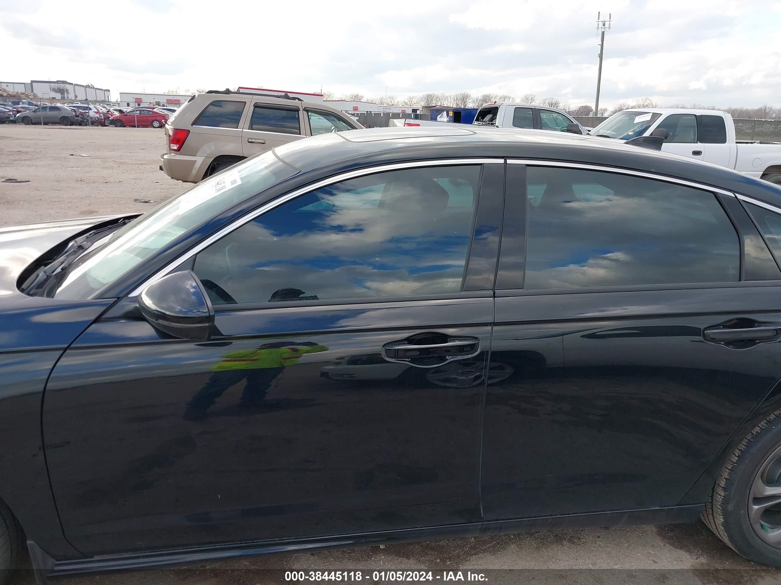 Photo 14 VIN: 1HGCY2F63PA012582 - HONDA ACCORD 