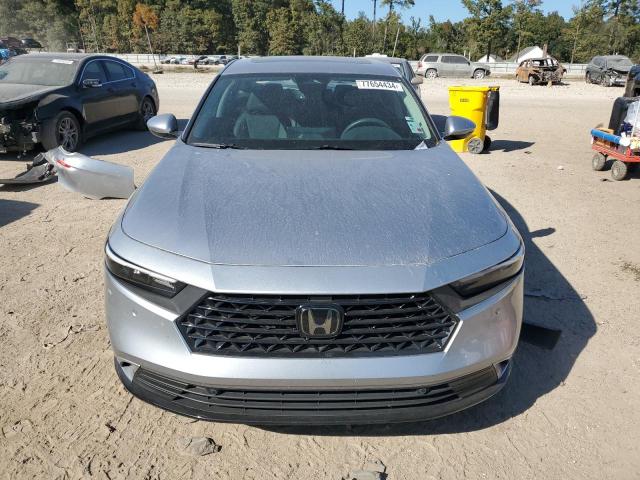 Photo 4 VIN: 1HGCY2F67PA013816 - HONDA ACCORD HYB 