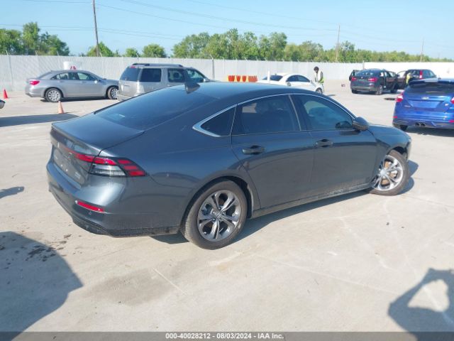 Photo 3 VIN: 1HGCY2F67PA041373 - HONDA ACCORD 