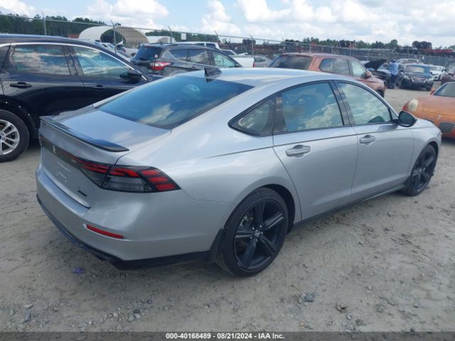 Photo 3 VIN: 1HGCY2F71PA034945 - HONDA ACCORD 