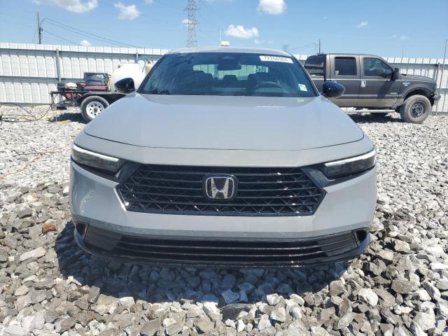 Photo 4 VIN: 1HGCY2F71RA032261 - HONDA ACCORD HYB 