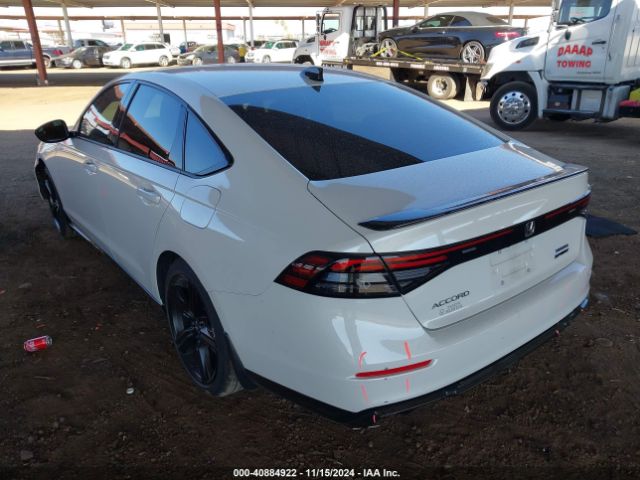 Photo 2 VIN: 1HGCY2F73RA027465 - HONDA ACCORD 