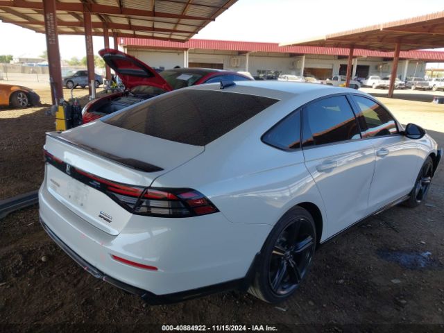 Photo 3 VIN: 1HGCY2F73RA027465 - HONDA ACCORD 