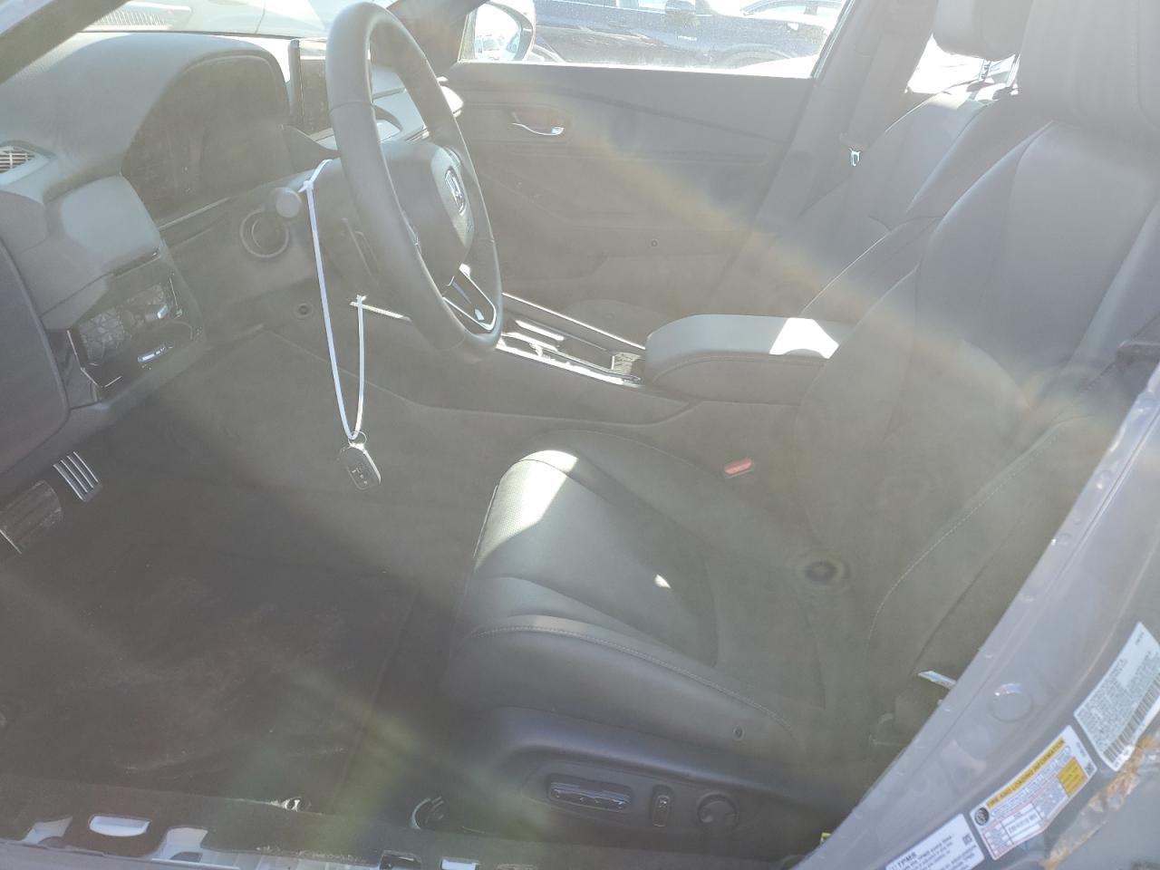 Photo 6 VIN: 1HGCY2F74PA065641 - HONDA ACCORD 