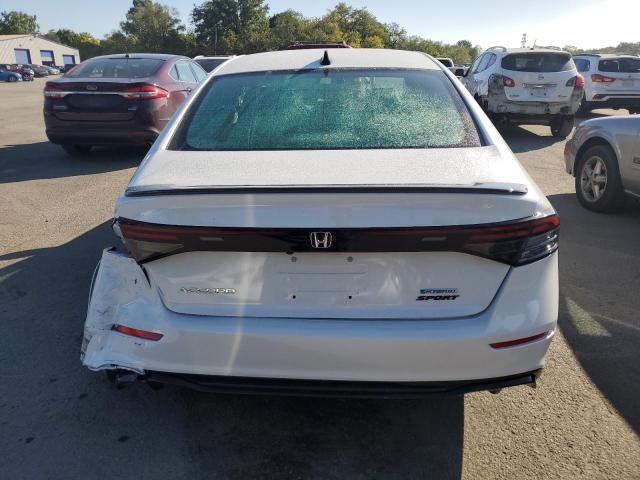 Photo 5 VIN: 1HGCY2F74PA070385 - HONDA ACCORD HYB 