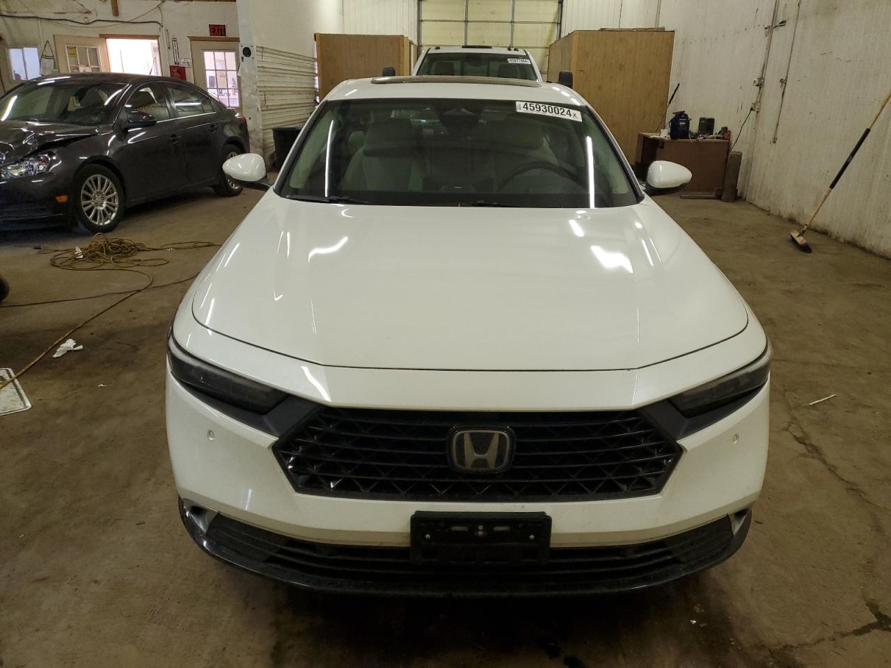 Photo 4 VIN: 1HGCY2F82PA003860 - HONDA ACCORD 