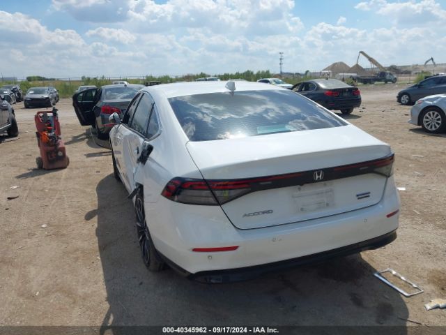 Photo 2 VIN: 1HGCY2F86PA052429 - HONDA ACCORD 