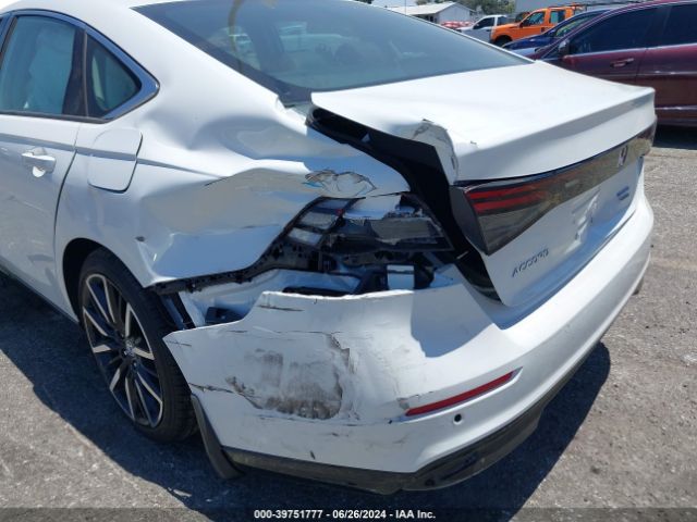 Photo 5 VIN: 1HGCY2F88RA044187 - HONDA ACCORD 