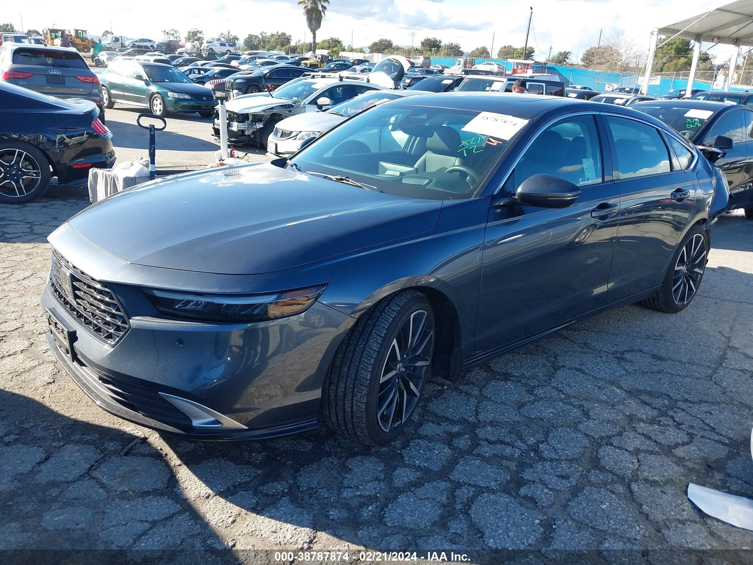 Photo 1 VIN: 1HGCY2F8XPA031535 - HONDA ACCORD 