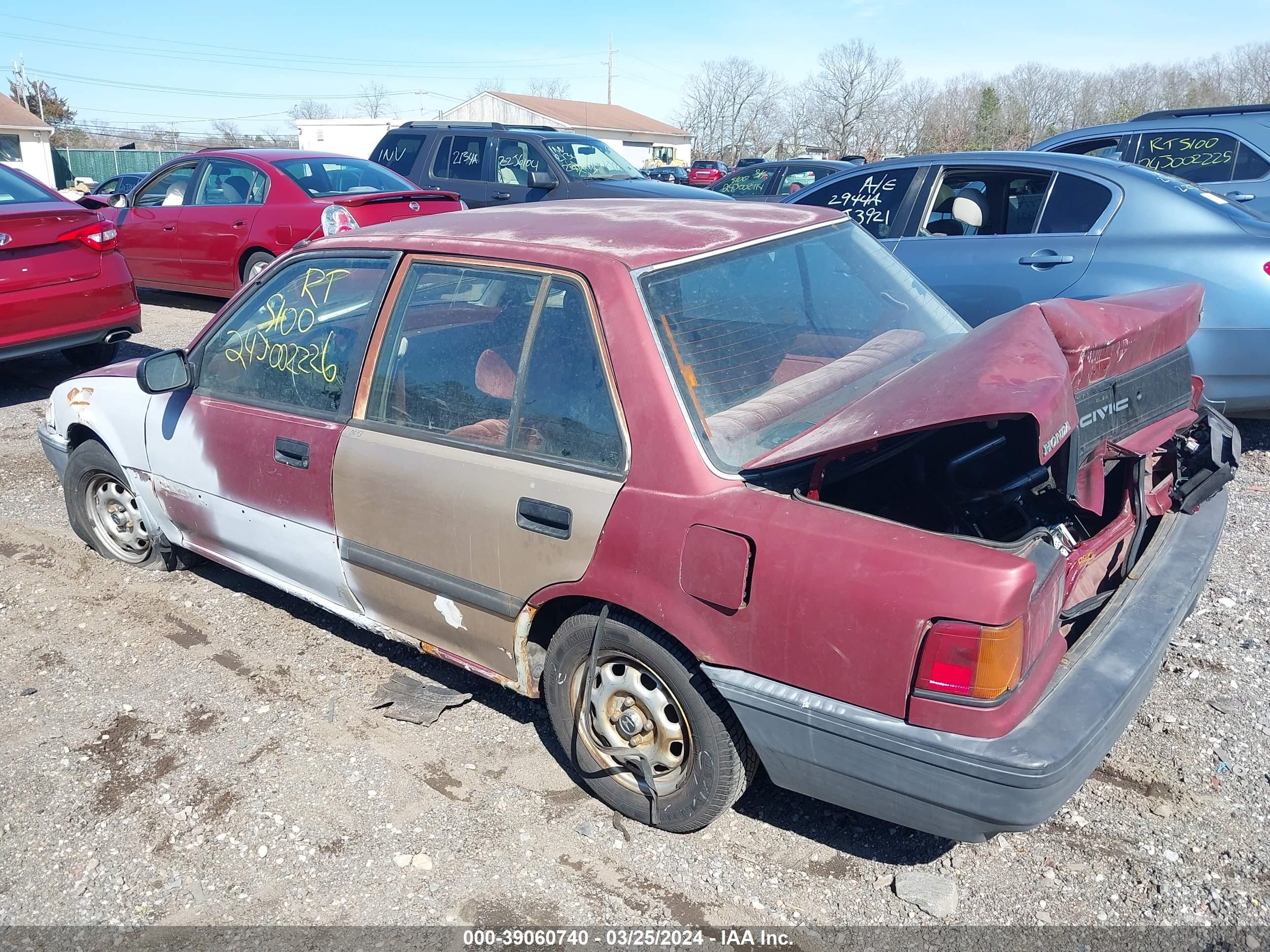 Photo 2 VIN: 1HGED3649JA055887 - HONDA CIVIC 