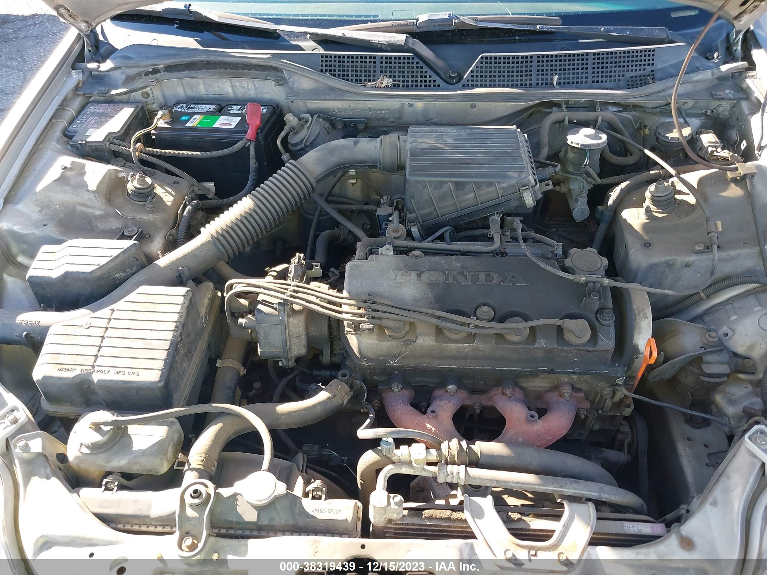 Photo 9 VIN: 1HGEJ6121TL090950 - HONDA CIVIC 