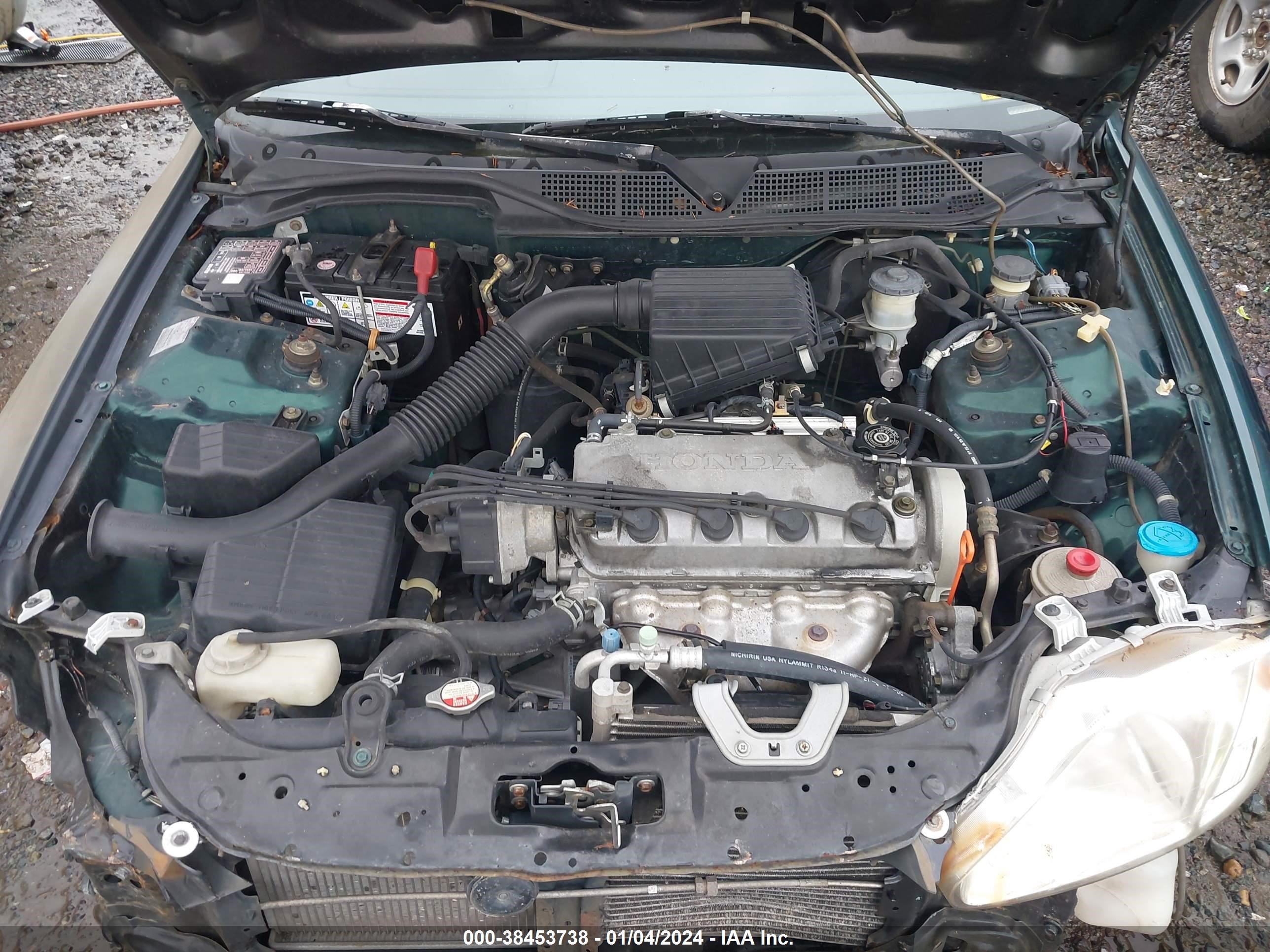 Photo 9 VIN: 1HGEJ6122XL049636 - HONDA CIVIC 