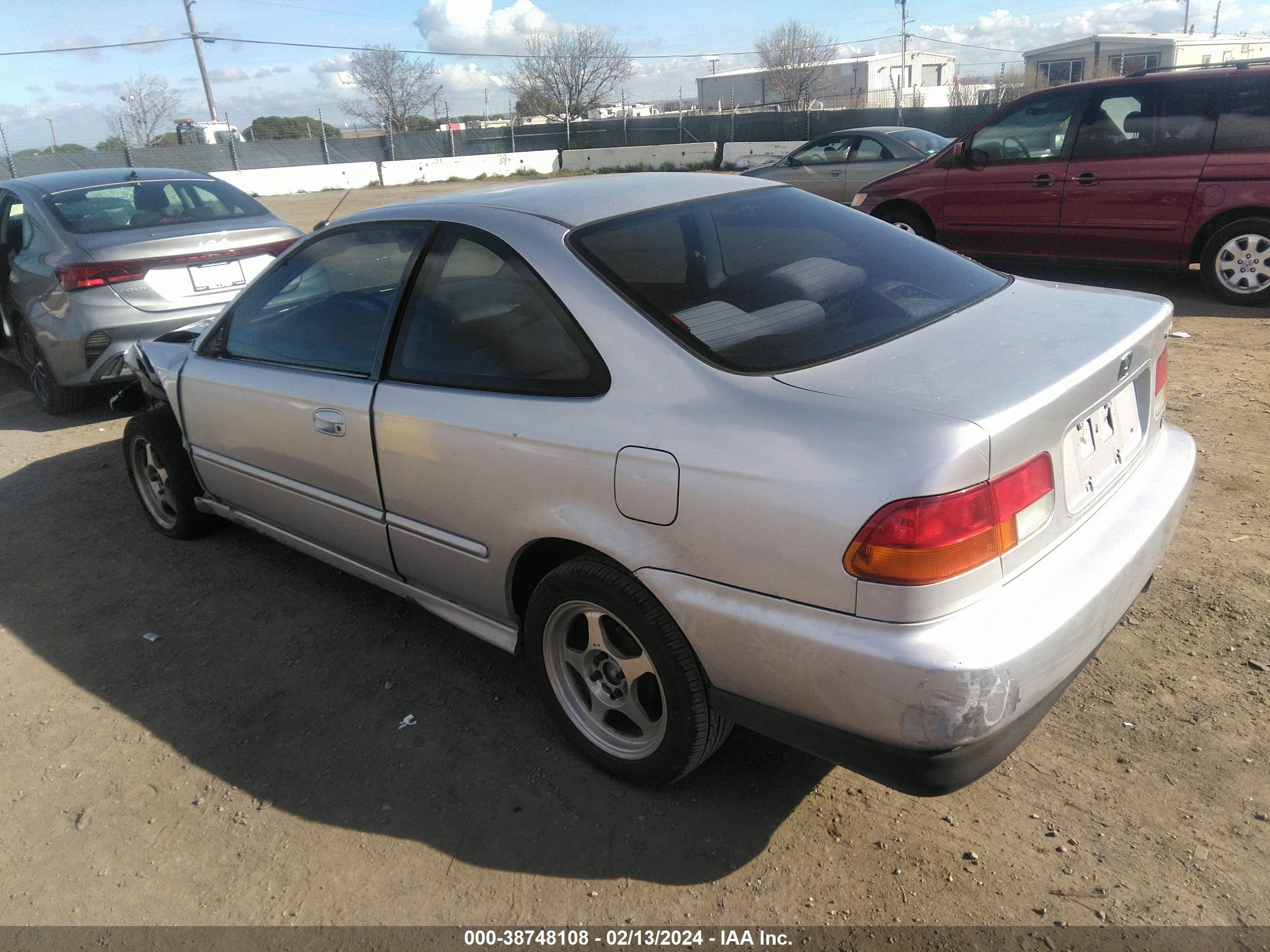 Photo 2 VIN: 1HGEJ6128TL040594 - HONDA CIVIC 