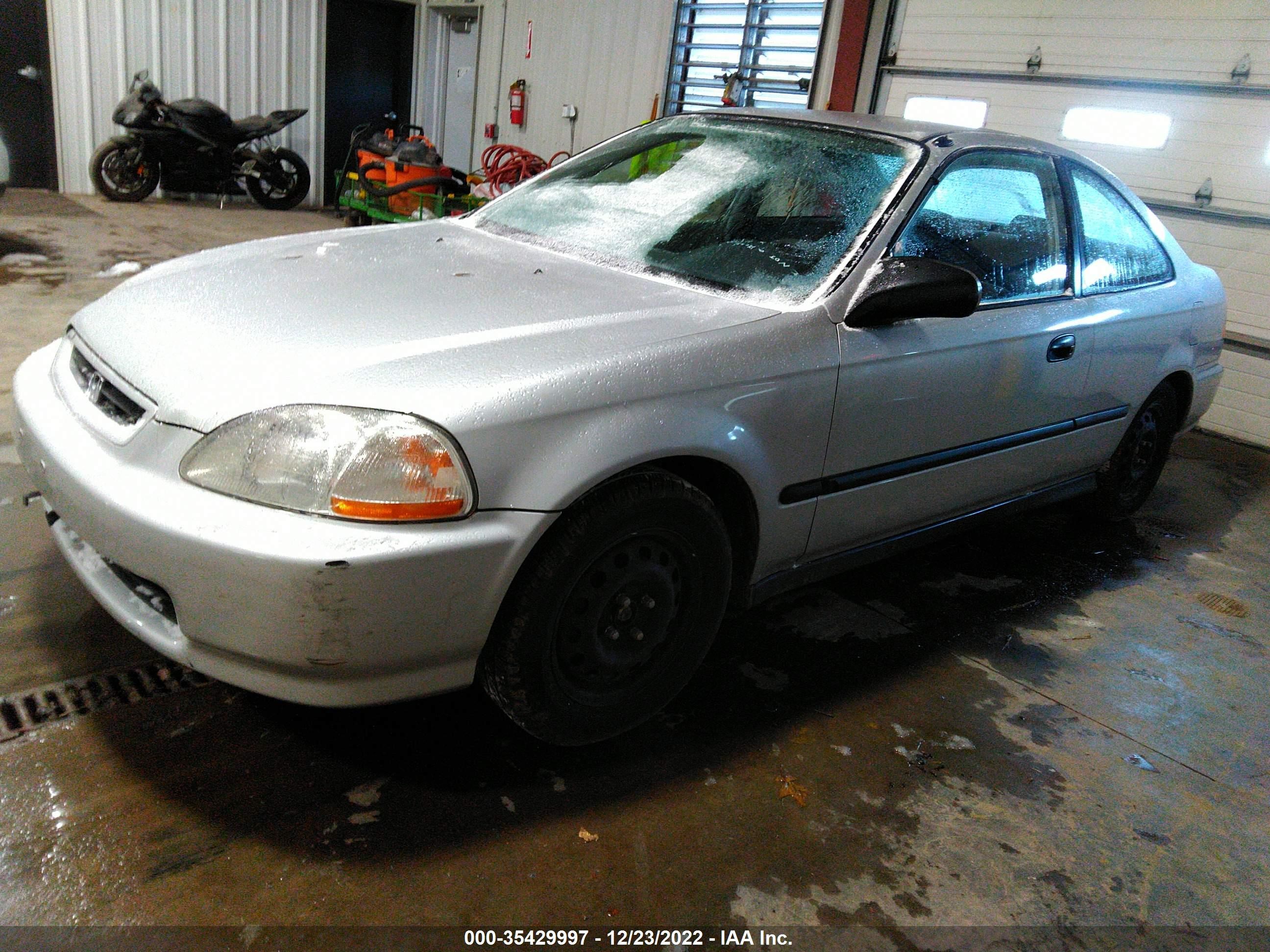 Photo 1 VIN: 1HGEJ6220VL120828 - HONDA CIVIC 