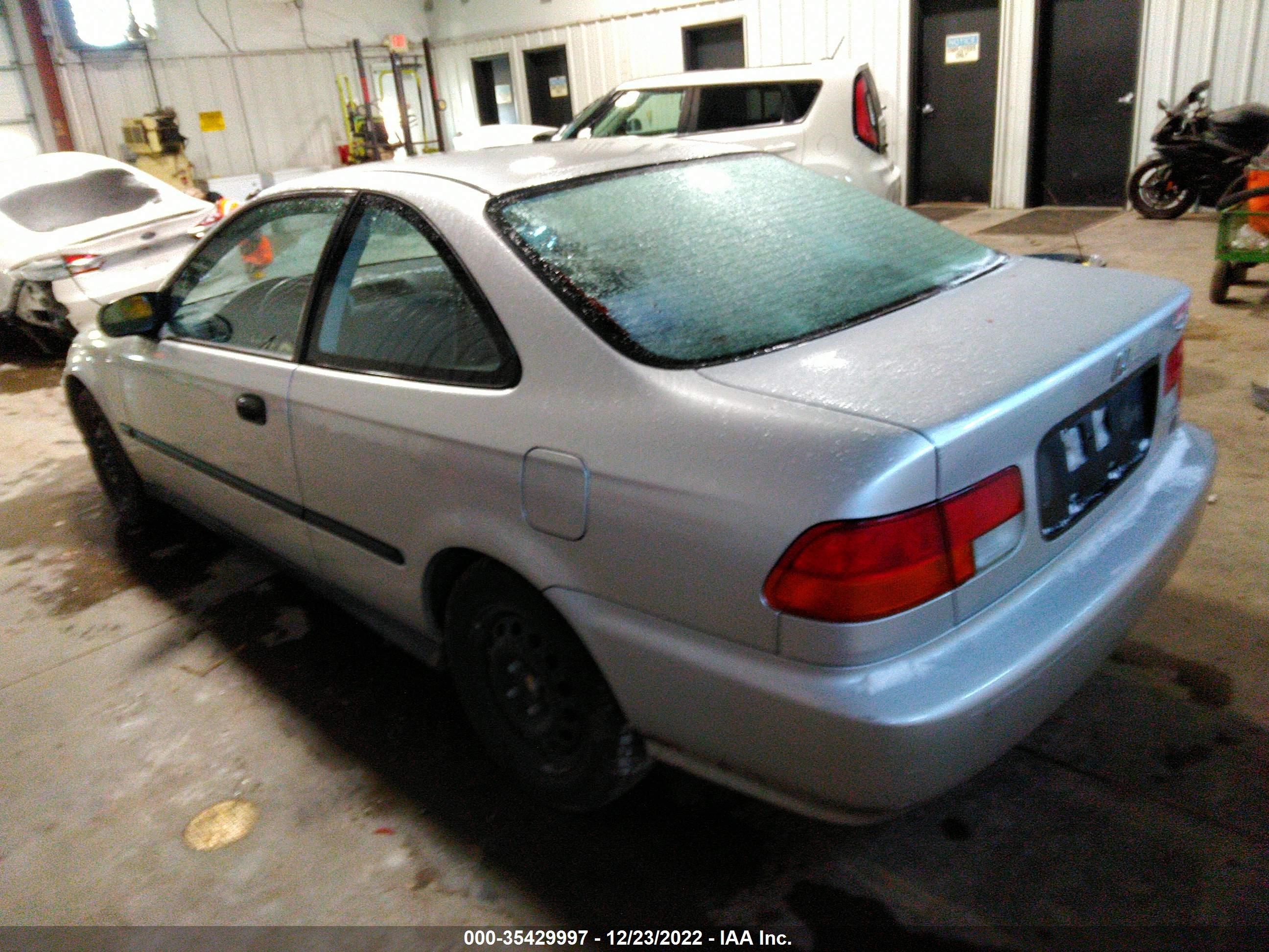 Photo 2 VIN: 1HGEJ6220VL120828 - HONDA CIVIC 