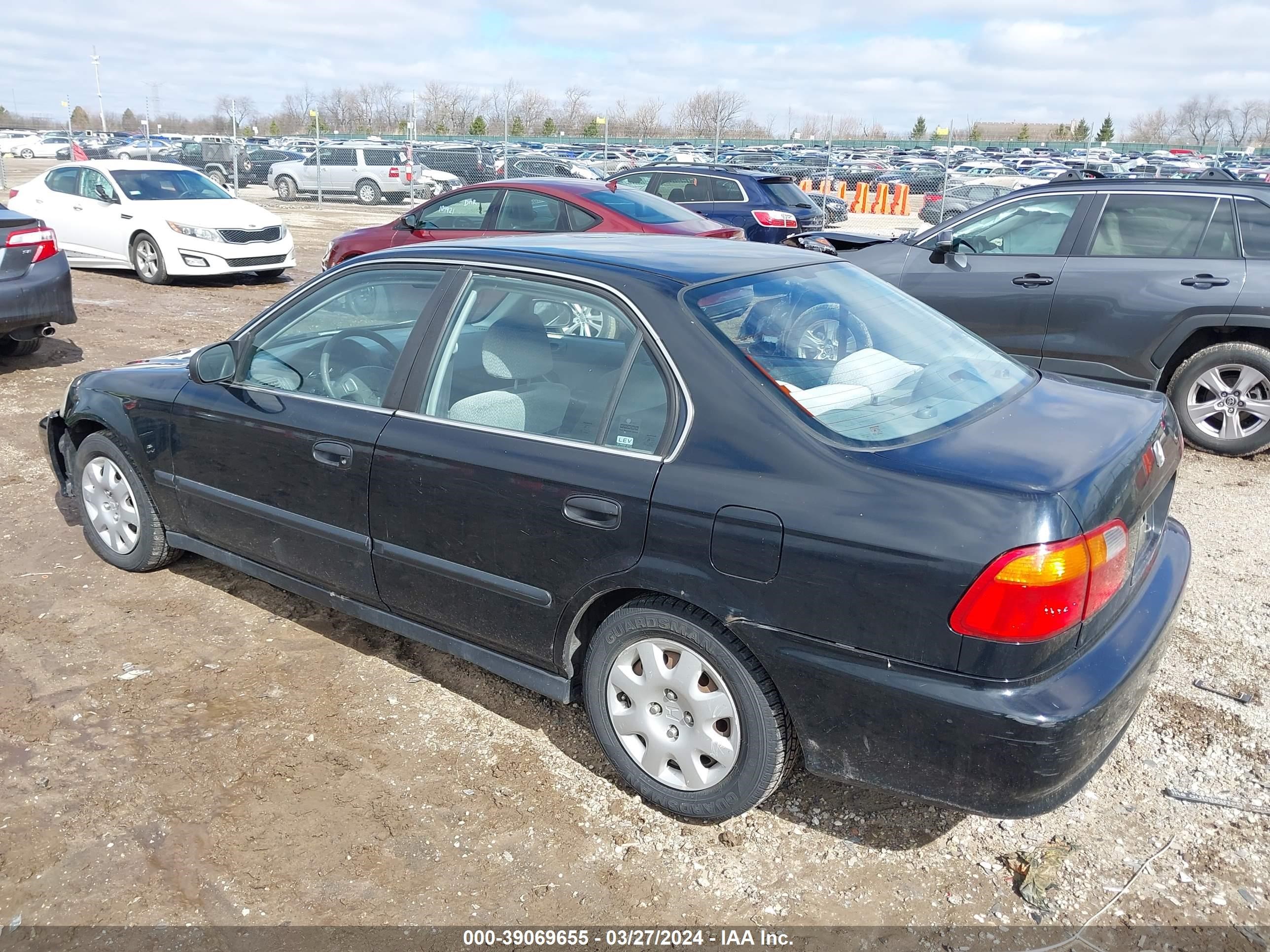 Photo 2 VIN: 1HGEJ6570YL069553 - HONDA CIVIC 