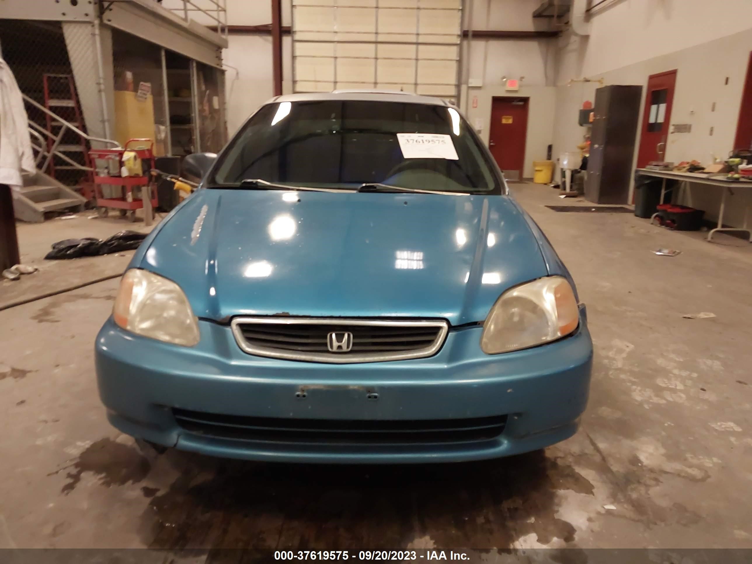 Photo 11 VIN: 1HGEJ6621TL049033 - HONDA CIVIC 